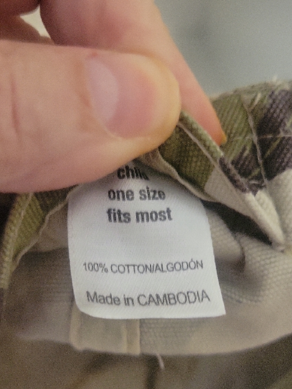 Carhartt One Size Velco back Olive Green Camo Hat with Brand Tag - Picture 2 of 4